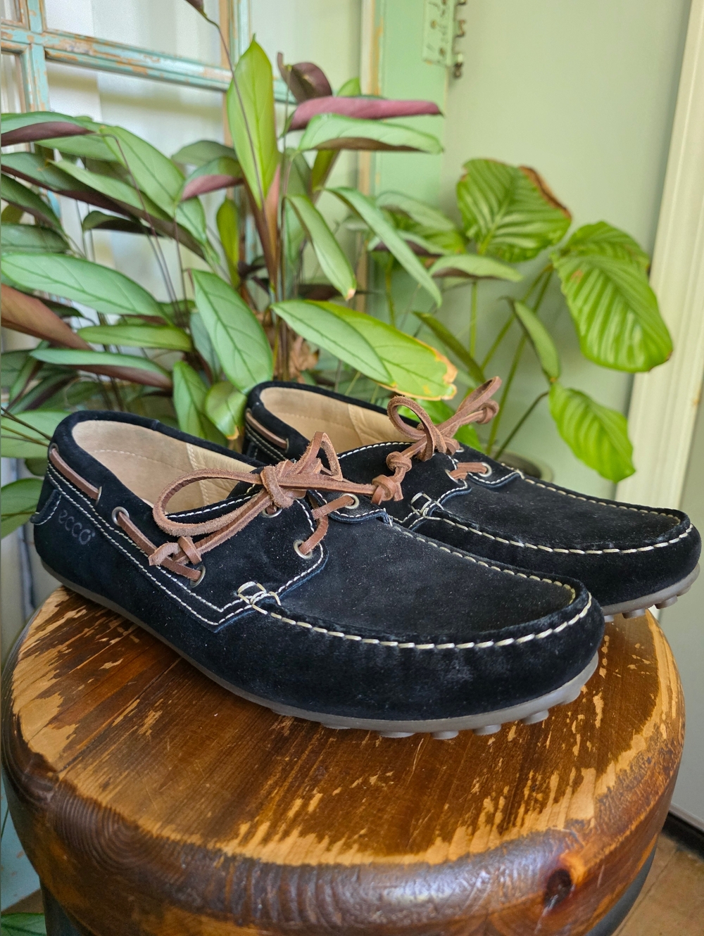 ECCO Men's Black Suede Driving Moccasins